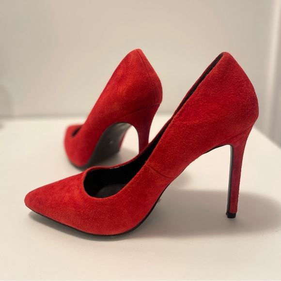 LE CHǍTEAU heels US 6 - Picture 1 of 3